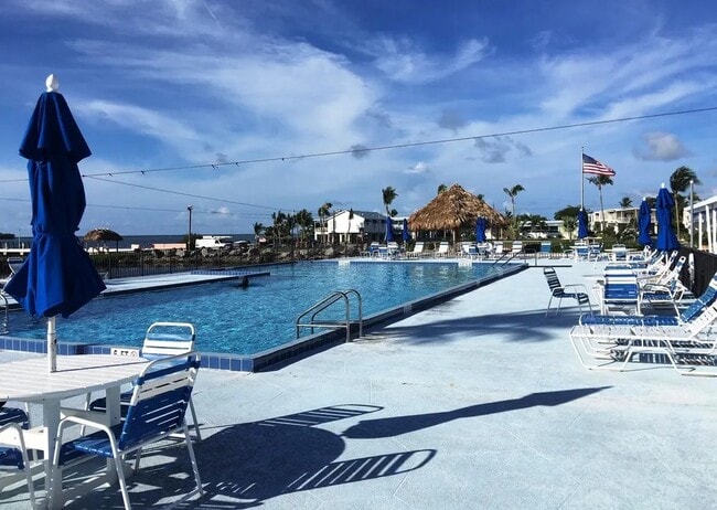 Photo - 922 S Silver Cir