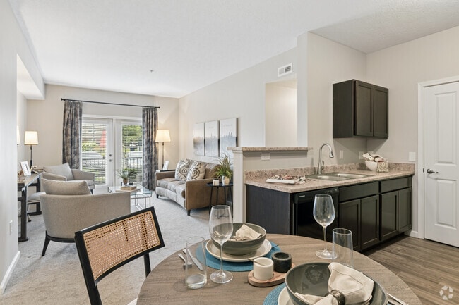 2BR, 2BA - 960SF - Kitchen