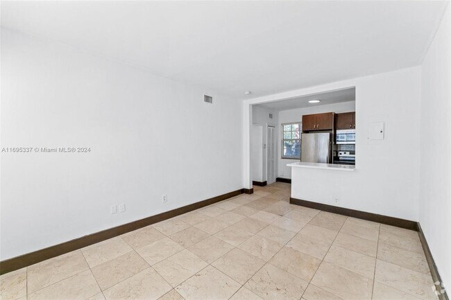 Building Photo - 551 NE 62nd St Unit 11 Rental