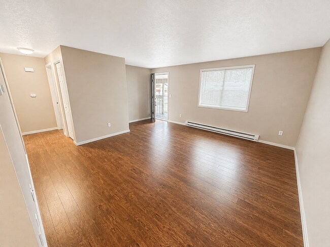 Photo - 8422 N Mayfair St Unidad 3