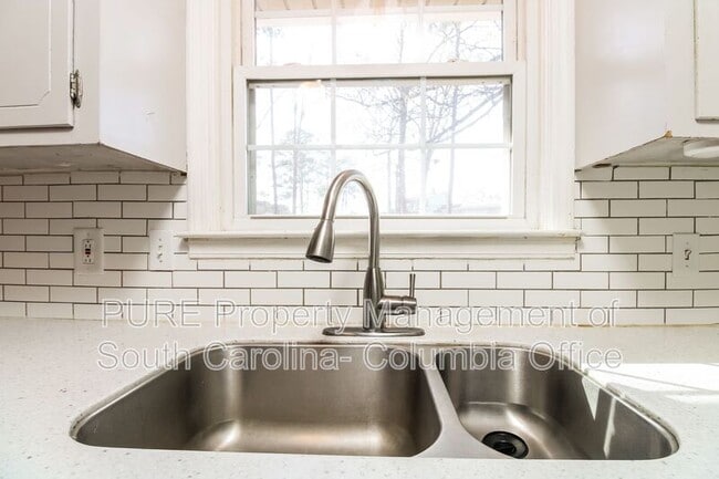 Photo - 113 Delchester Dr