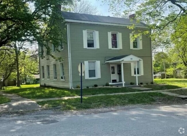 Building Photo - 204 S Fritz St Rental