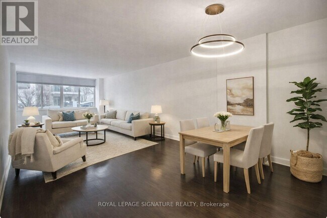 Photo - 335 Lonsdale Rd Unité 212