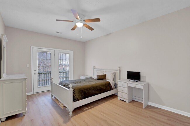 Photo - 2726 Brownsboro Rd Unit 2726