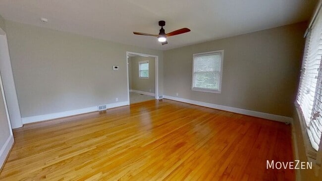 Photo - 2301 Cherokee Ln