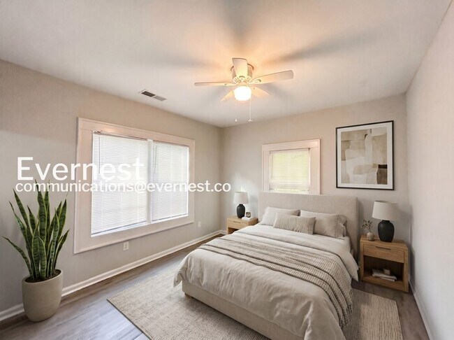 Photo - 1875 Conrad Ave SE