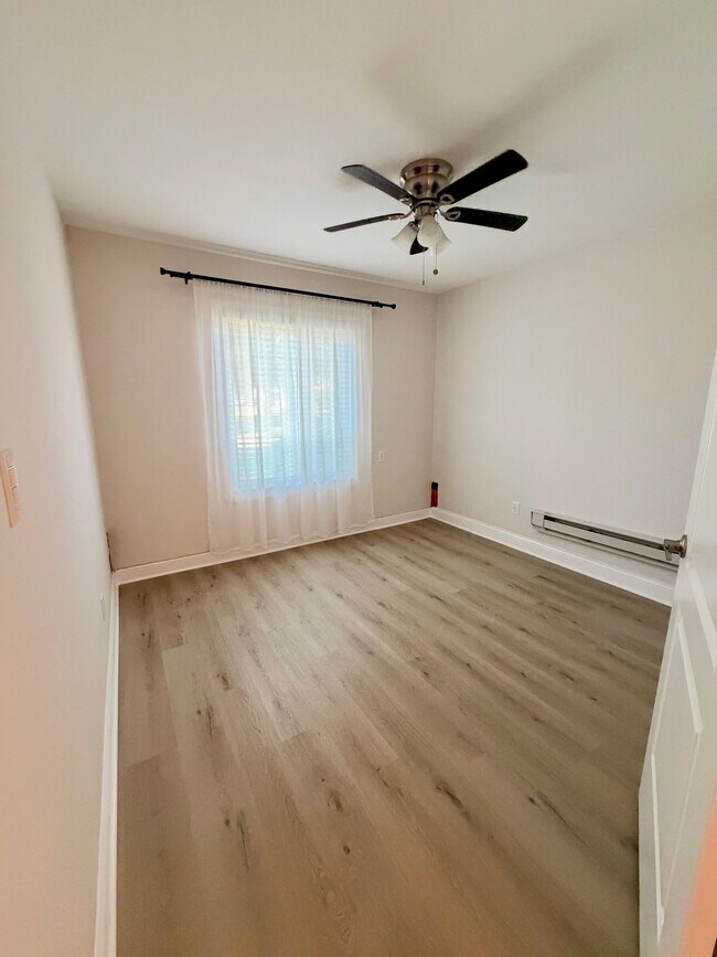 566 Somerset Ln Unidad 2