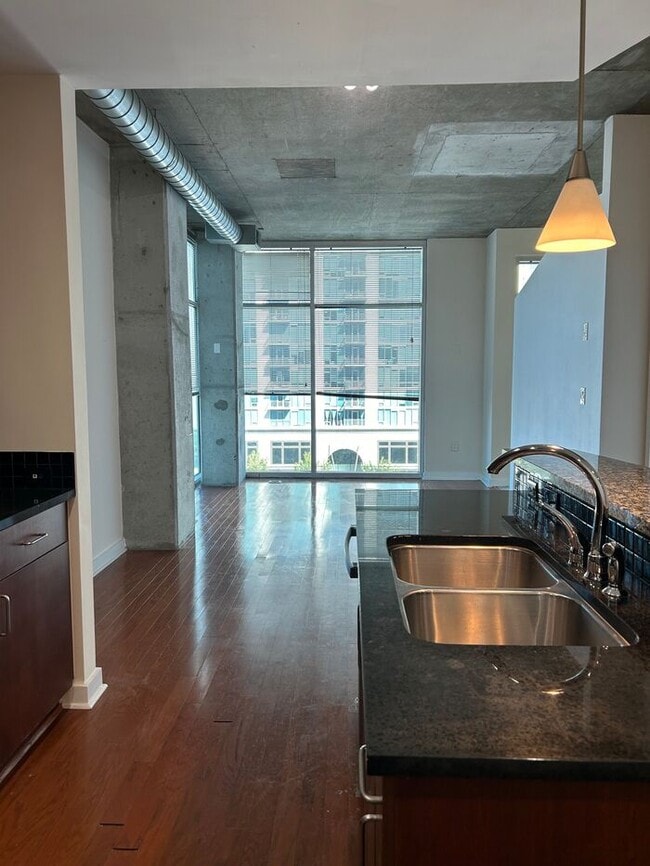 Gorgeous 1 Bed 1 Bath Condo in Buckhead! - Gorgeous 1 Bed 1 Bath Condo in Buckhead! Unidad APT 902