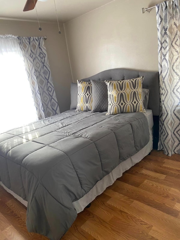 Photo - 3651 Steele St