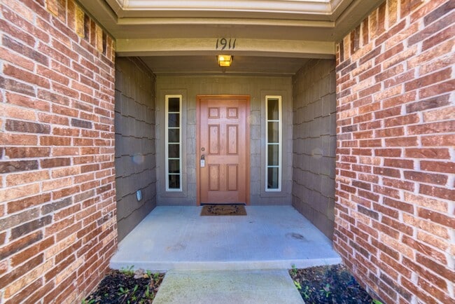 Photo - 3 Bed | Bath in Broken Arrow!