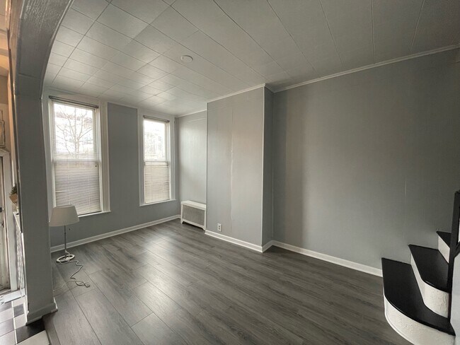 Photo - 1324 James St