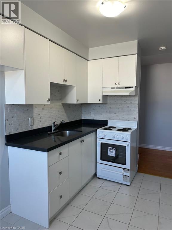 Photo - 15 Mowat Blvd Unit 14