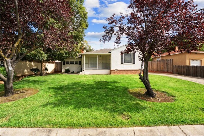 Photo - 2804 Avalon Dr