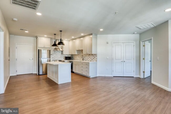 Photo - 210 E Boscawen St Unit 201