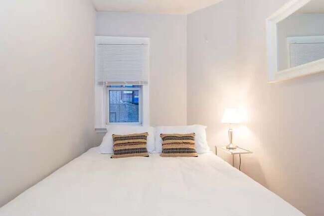 Photo - 160 Endicott St Unidad #2R