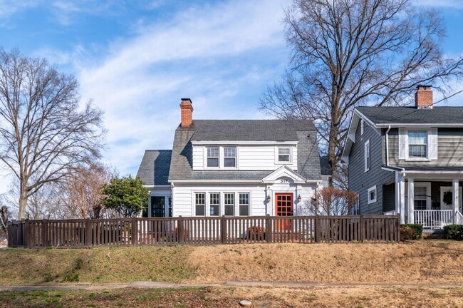 Photo - Standout 3-bed, 1.5-bath 1930s Richmond home full of vintage charm