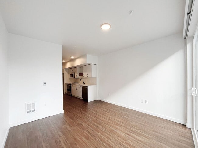 Photo - Spur Apartments