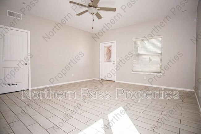 Photo - 223 Notts Way