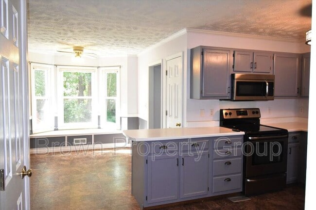 Photo - 6405 Rolling Meadows Ln