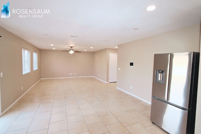 Photo - 1746 E Desert Moon Trail