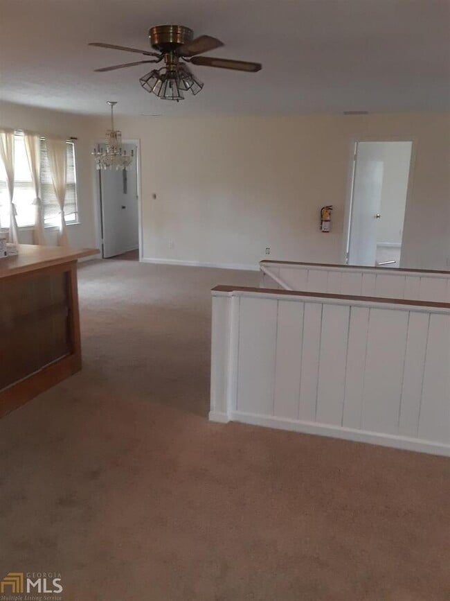 Photo - 995 Green St SE Unit C