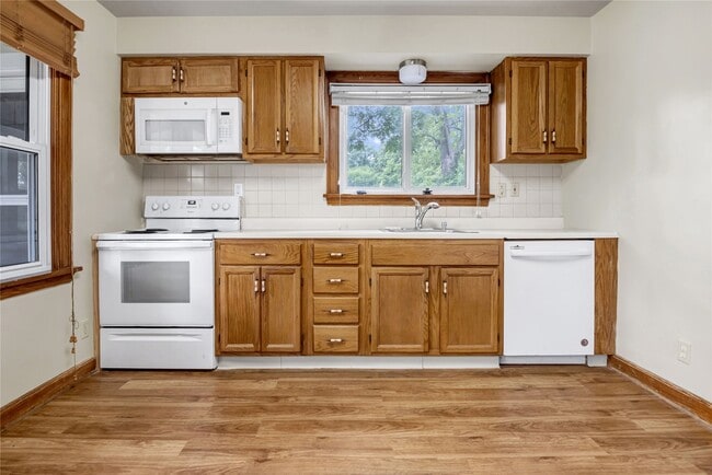 Photo - 12320 Eckelmann Ln