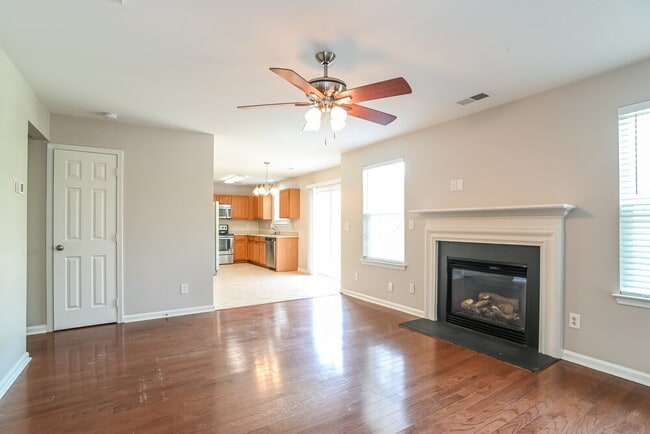 Photo - 5938 Firethorne Ln