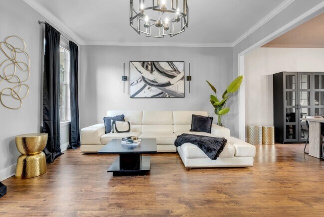 Photo - 4311 Four Oaks Blvd Townhome