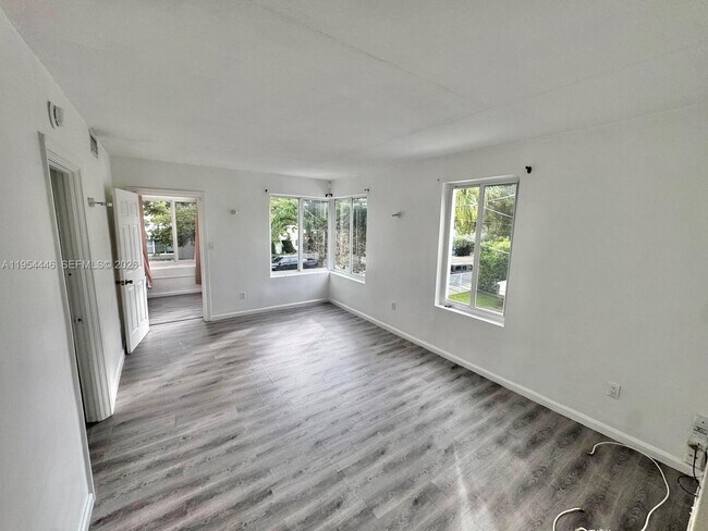 Photo - 555 NE 70th St Unit 2nd floor