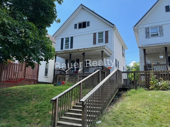Photo - 629 Cottage St