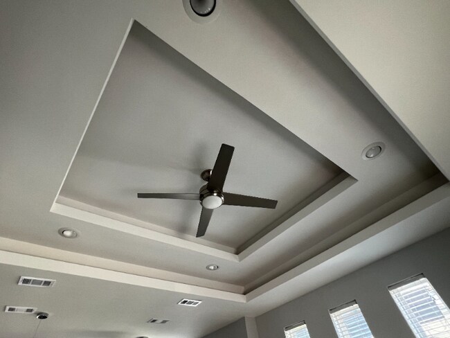 Photo - 904 E la Cantera Ave