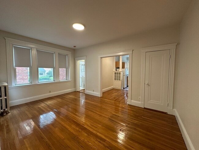 Building Photo - 1 Craigie St Unit 4