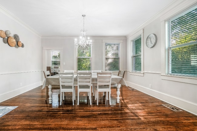 Photo - 146 E Fairview Ave