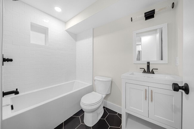 Photo - 80 Bunker Hill St Unit 2