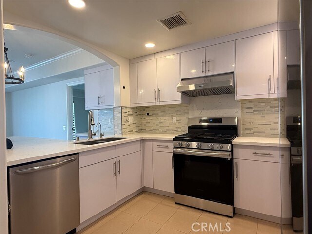 Photo - 1598 Long Beach Blvd Unit 212