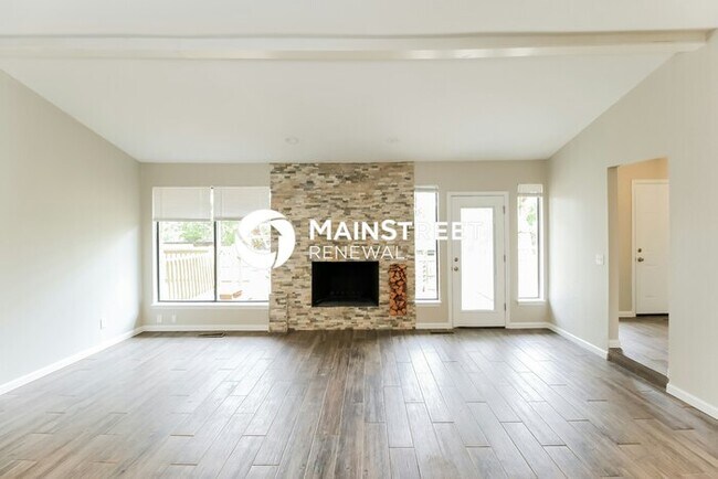 Photo - 4 Bedroom Pet-Friendly Home in Edmond, OK ...