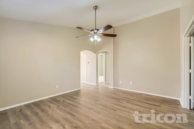 Photo - 12901 W Laurel Ln