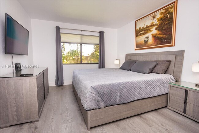 Photo - 500 N Francisco St Unit 234