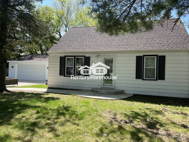 Building Photo - 7165 Sunrise Dr Rental