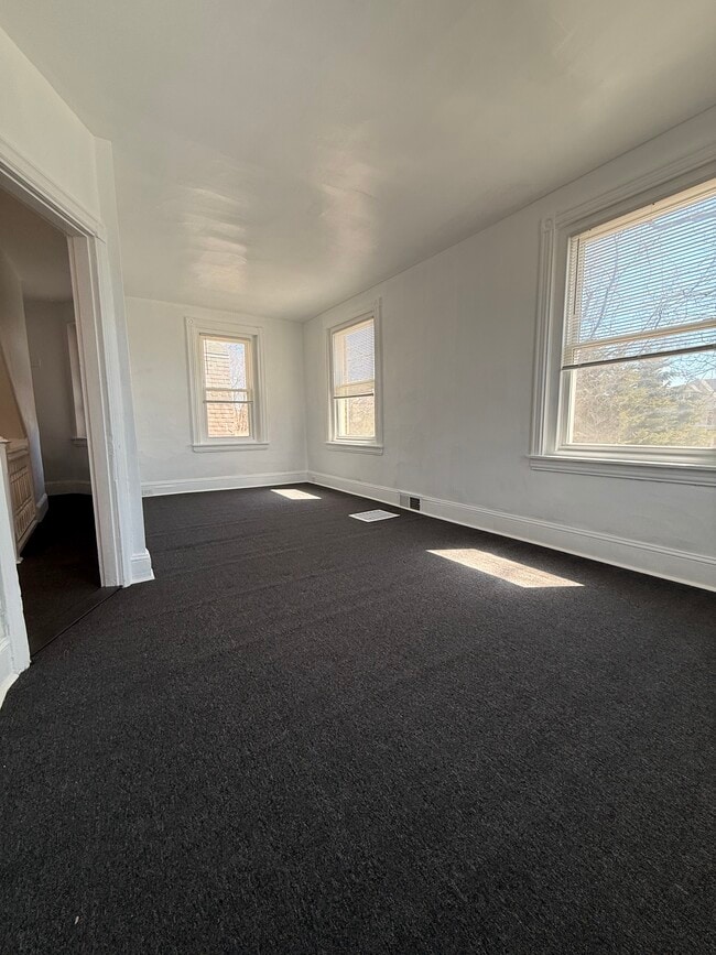 Photo - 1605 DeKalb St Unit 2