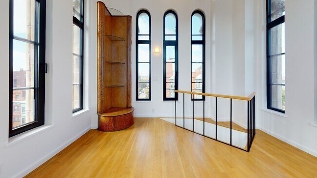 Photo - 6 Massachusetts Ave Unidad TOWER