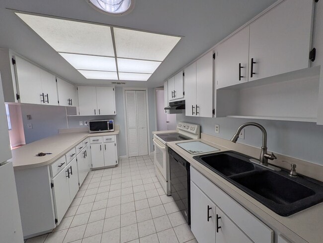 Photo - Wonderful 3/2/2 Corner Lot Near Golf Course In Citrus Springs