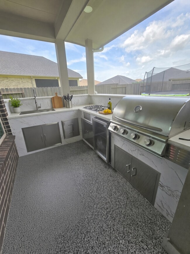 Photo - 4835 Evergreen Hills Dr