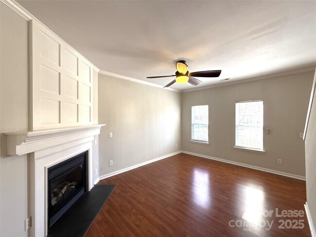 Photo - 10016 Highlands Crossing Dr