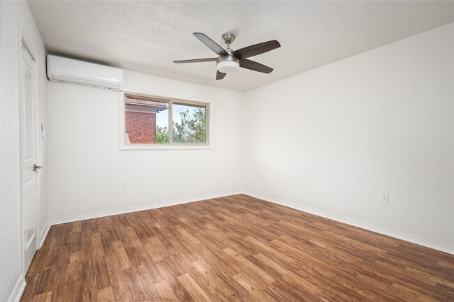 Photo - 3910 Dallas St Unidad True