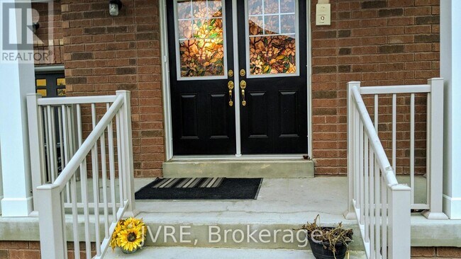 Photo - 31 Cookview Dr