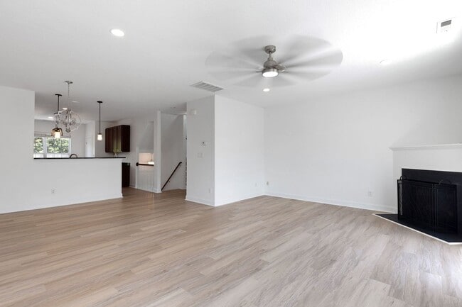 Photo - 4577 Leamore Square Rd