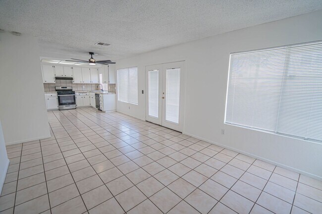 Photo - Beautiful 4 Bedroom Lancaster Home with Desirable Amenities!