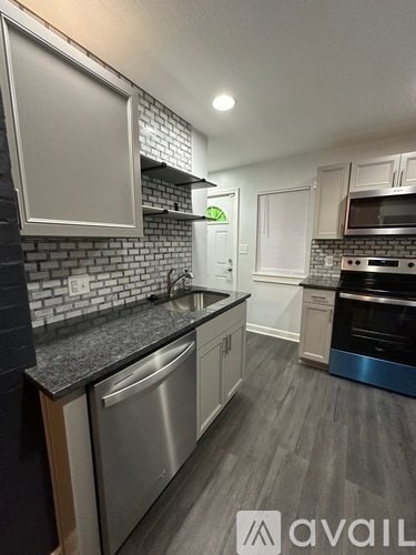 Photo - 1253 Briarwood Ave