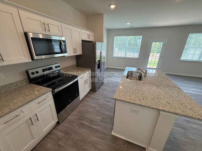 Photo - 1112 Broholmer Ln